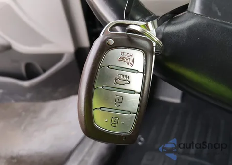 2017 Hyundai Elantra Se z USA, uszkodzony, nr VIN 5NPD84LF6HH105013